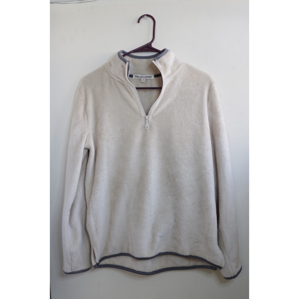 Soft Fleece - Picture 2 of 2